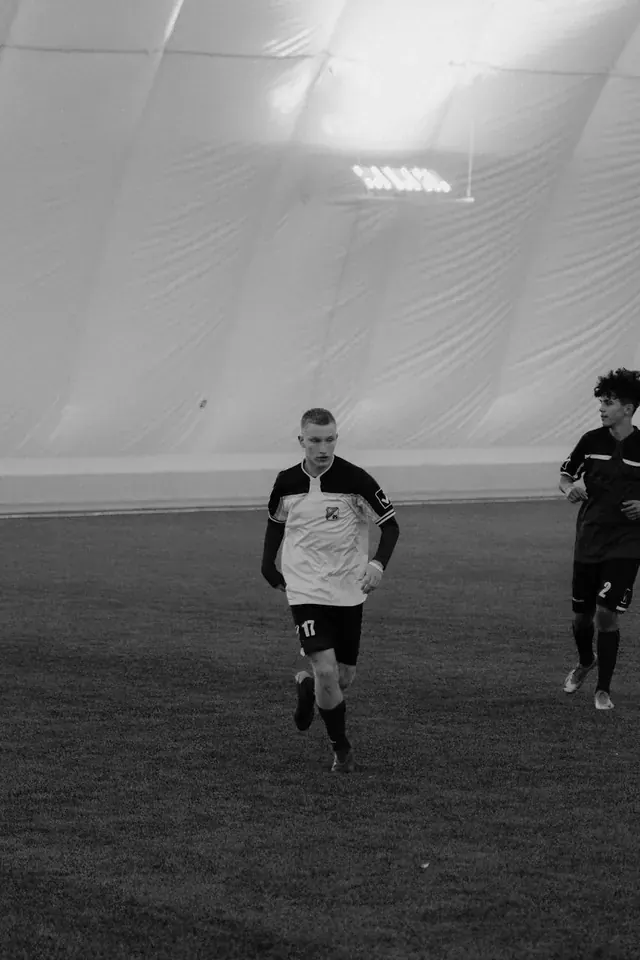 Breaking Down Low Blocks: Slot's Midfield Rotations at Liverpool