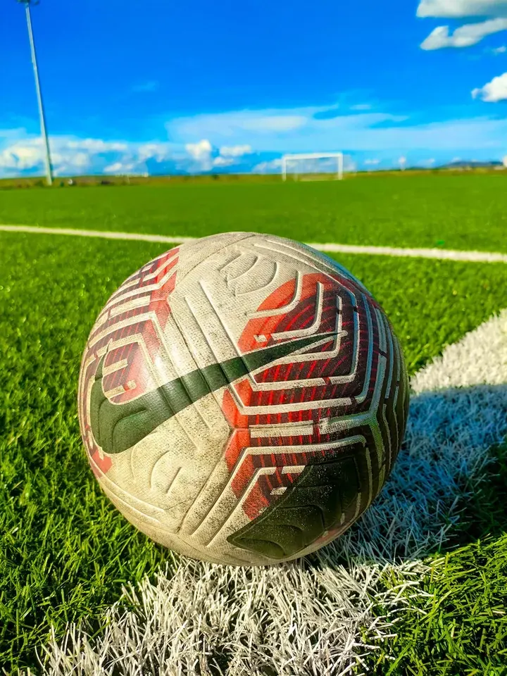 Dribbling Success Rate of Liverpool Forwards: Salah and Diaz
