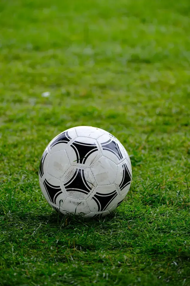 Homegrown Quota Compliance: Strategic Implications for Transfers