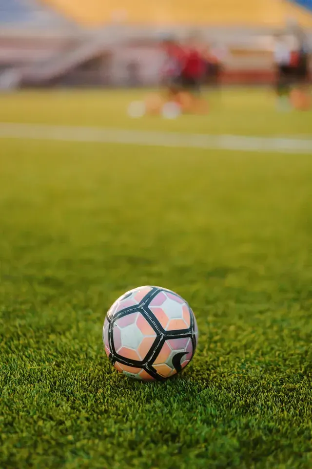 The Role of Attacking Fullbacks in Slot's Liverpool System
